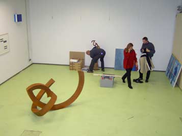Aufbau der Ausstellung KunstStücke